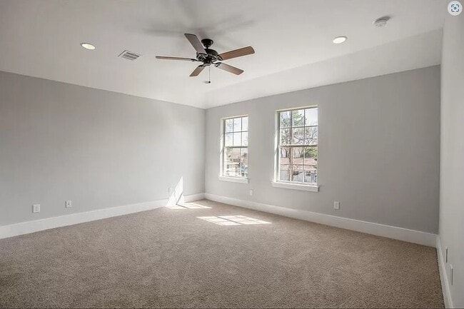 Foto del edificio - 9815 Bamboo Rd