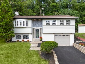 Building Photo - 224 Laura Lee Dr