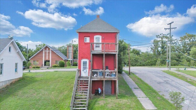 Foto del edificio - 302 Patton Ave NW