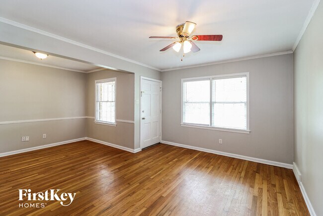 Foto del edificio - 1672 Sterling Dr