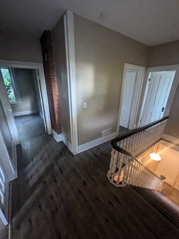 139 Huron St Unit UP, Elyria, OH 44035 Room for Rent in Elyria, OH