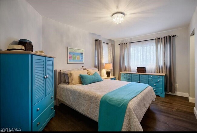 Foto del edificio - 8171 S Woods Cir