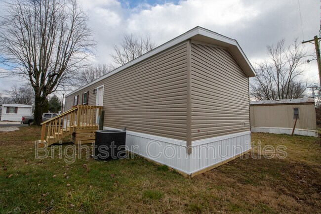 Foto del edificio - 23 Sundale Trailer Court