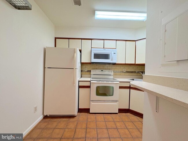 Foto del edificio - 1020 N Stafford St