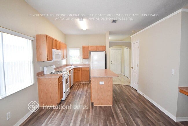 Foto del edificio - 6926 Exeter Park Pl