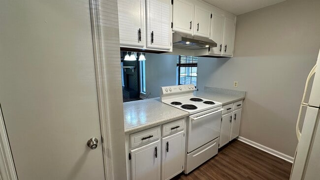 Foto del edificio - 2496 Southwood Plantation Rd