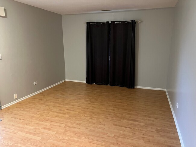 Foto del edificio - 536 Alton Ct