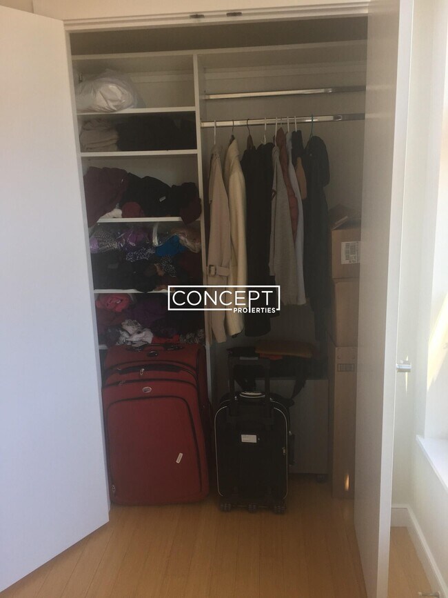 Foto del edificio - 601 Albany St