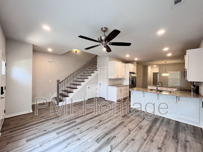 Building Photo - 1452 Sligo St