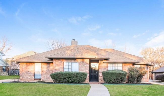 Building Photo - 1026 Chasemore Dr