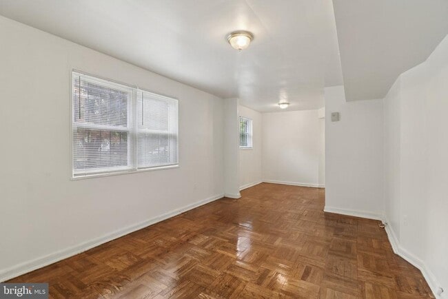 Foto del edificio - 500 Tennessee Ave NE