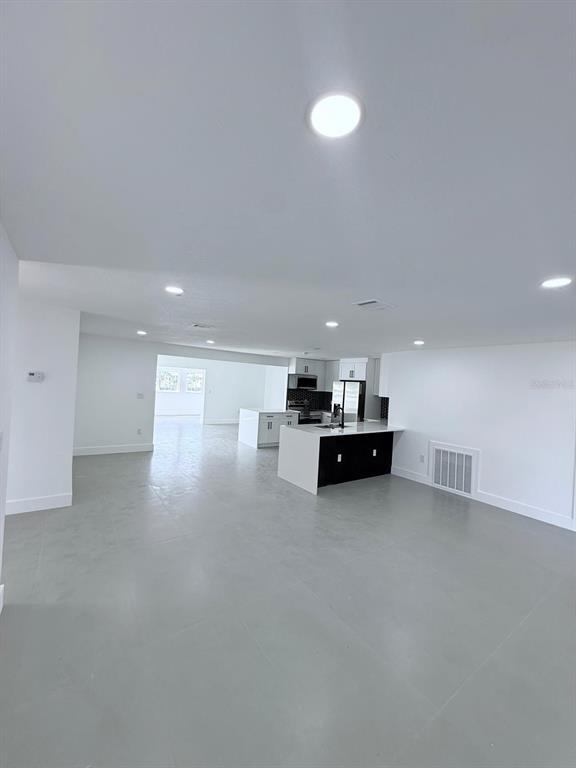 Foto del edificio - 720 Capri Blvd