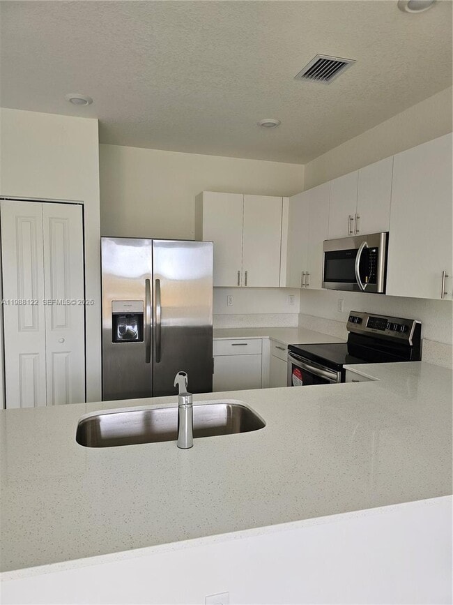 Foto del edificio - 13313 SW 285th St