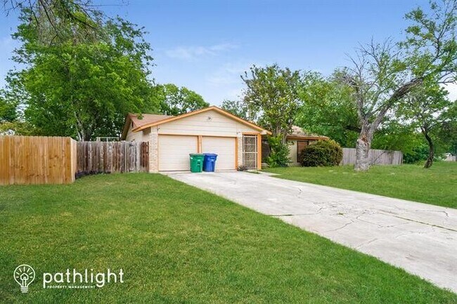 Building Photo - 8201 Meadow Swan, San Antonio, TX, 78251