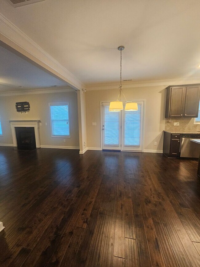 Foto del edificio - 4 Bedroom Home in Sneads Ferry