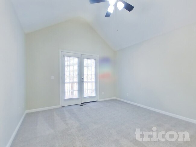 Foto del edificio - 125 Palm Lake Dr