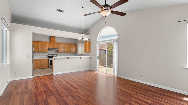 Foto del edificio - 957 McCoy Creek Cir