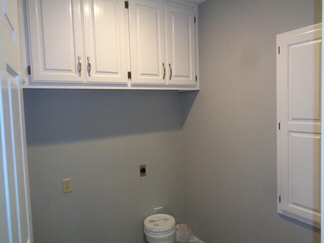 Foto del edificio - 3801 Blue Cedar Ln