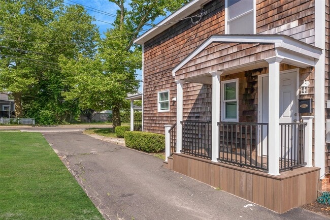 Foto del edificio - 644 Roanoke Ave