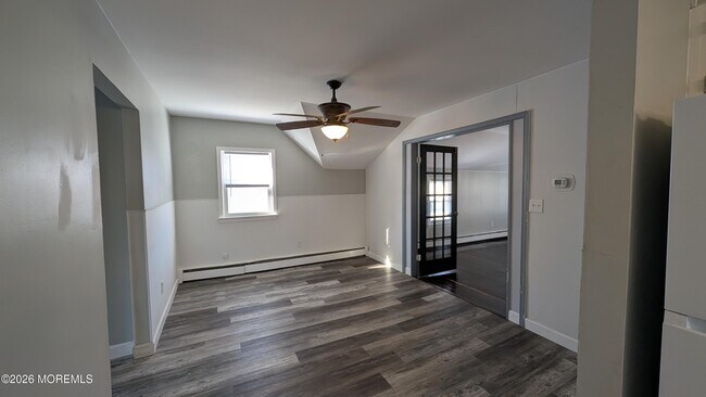 Foto del edificio - 164 Port Monmouth Rd