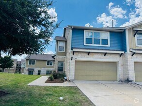 Building Photo - 1620 Bryant Dr