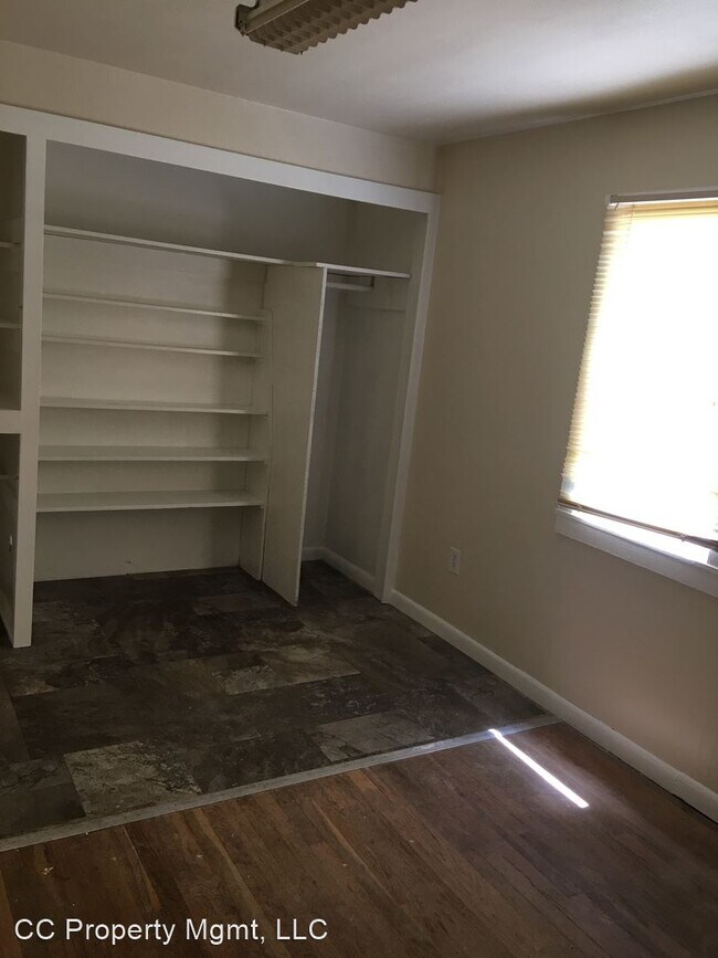 Building Photo - 3 br, 1 bath House - 1106 Haines Ave.