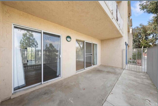 Building Photo - 2334 Hosp Way