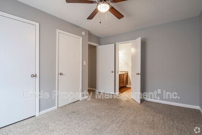 Foto del edificio - 2021 Highridge Dr SW