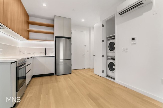 Foto del edificio - 583 Lorimer Street