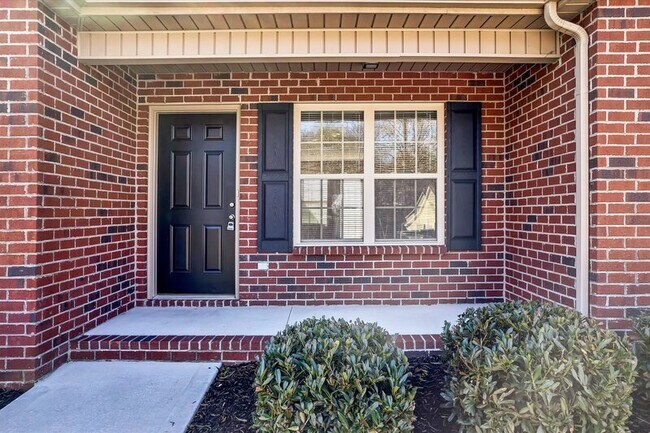 Building Photo - 555 S Old Sevierville Pike