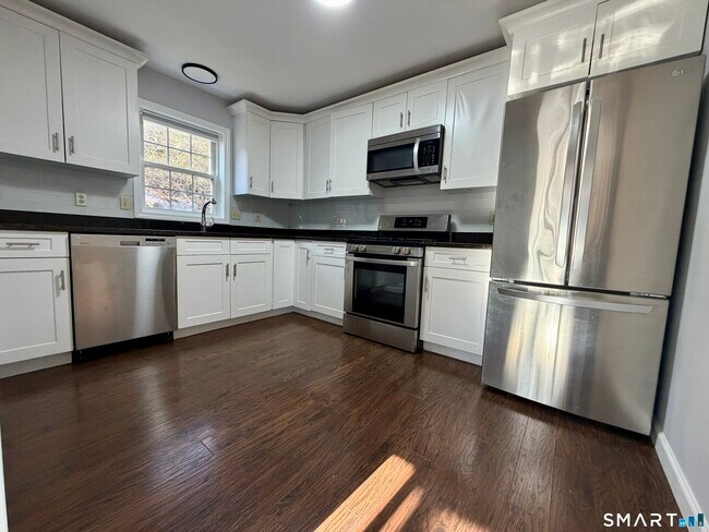 Foto del edificio - 154 E Main St