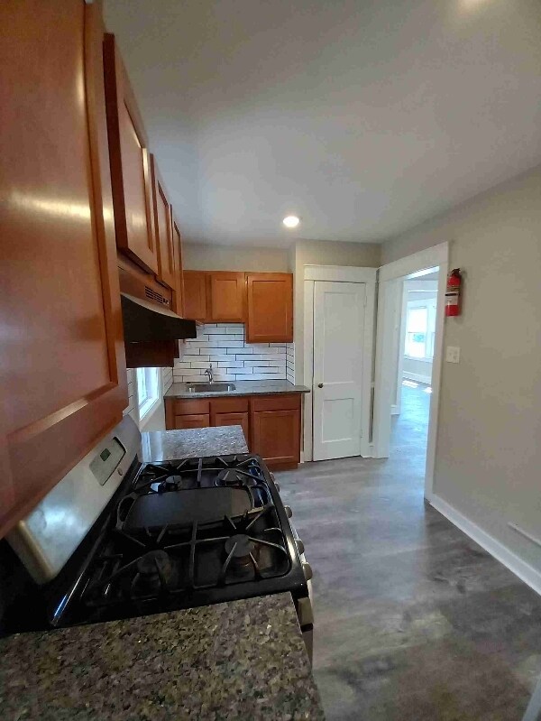 Building Photo - 2527 Edgmont Ave