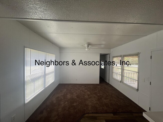 Foto del edificio - 30 W C Beasley Ln
