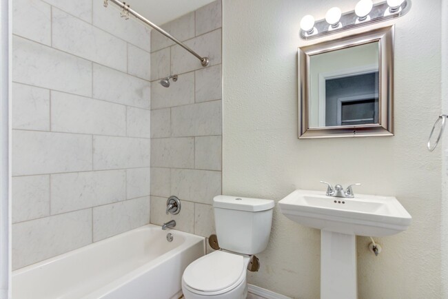 Foto del interior - "The Belle Grove" One Bedroom Apartments (...