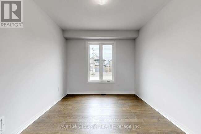 Photo du bâtiment - 1 Fisher Rd