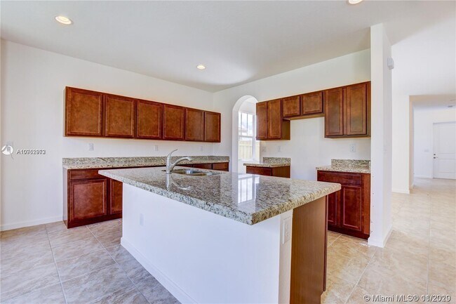 Building Photo - 11822 SW 244th Ln