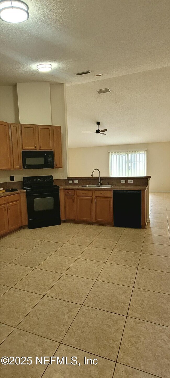Building Photo - 14048 Ridgewick Dr