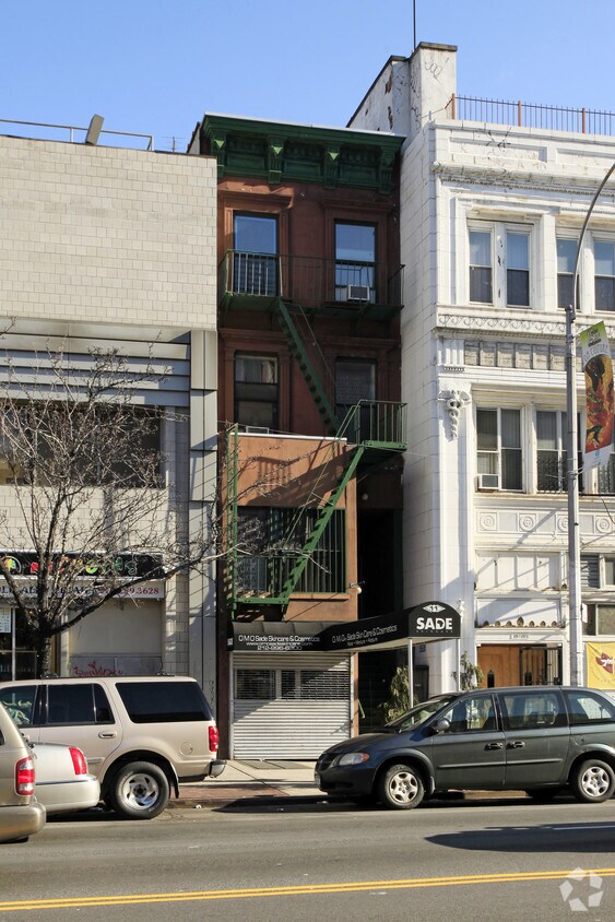 Foto principal - 11 E 125th St