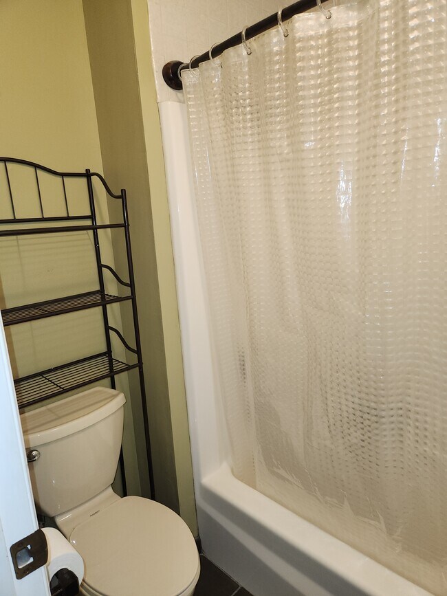 Baño - 4564 Ohio Ave