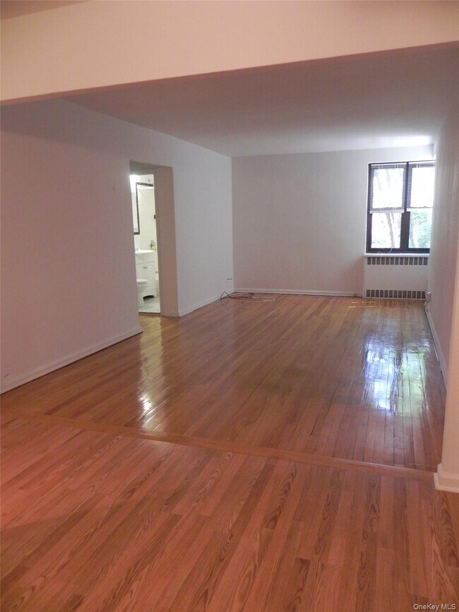 Building Photo - 15 Clent Rd