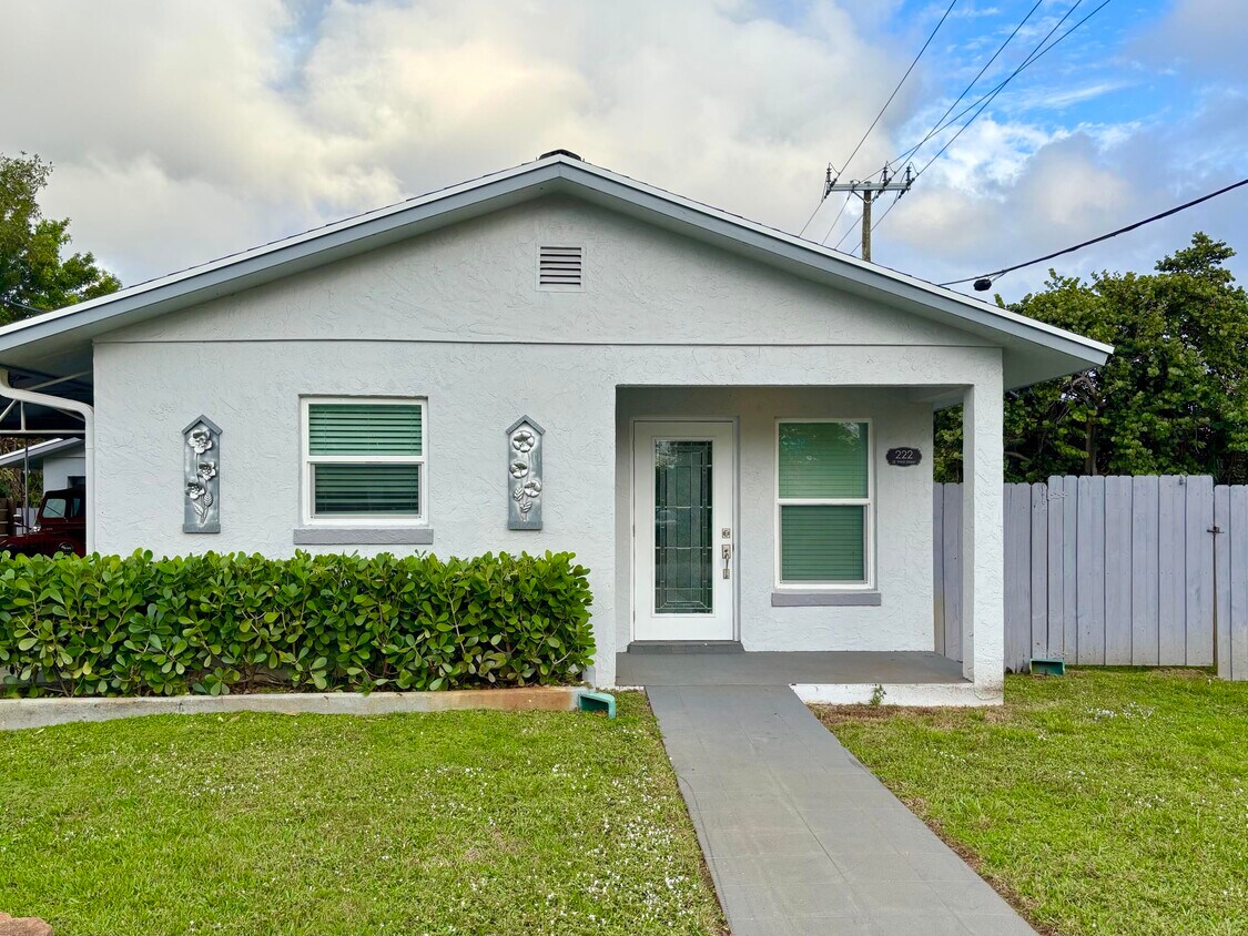 Foto principal - 222 SE 3rd St
