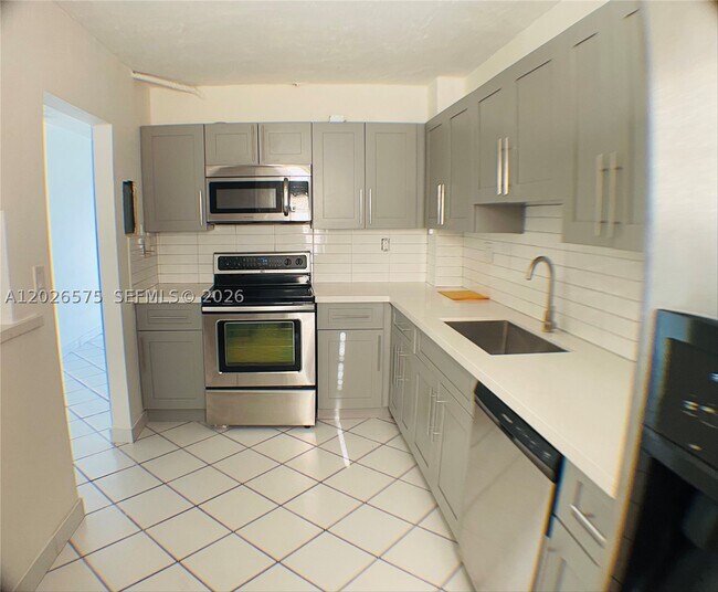 Foto del edificio - 12590 NE 16th Ave