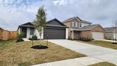 Building Photo - 16723 Old Wagon Wy