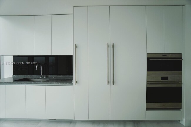 Foto del edificio - 700 NE 26th Terrace