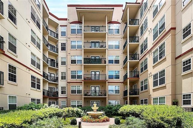 Foto del edificio - 230 E Ponce de Leon Ave