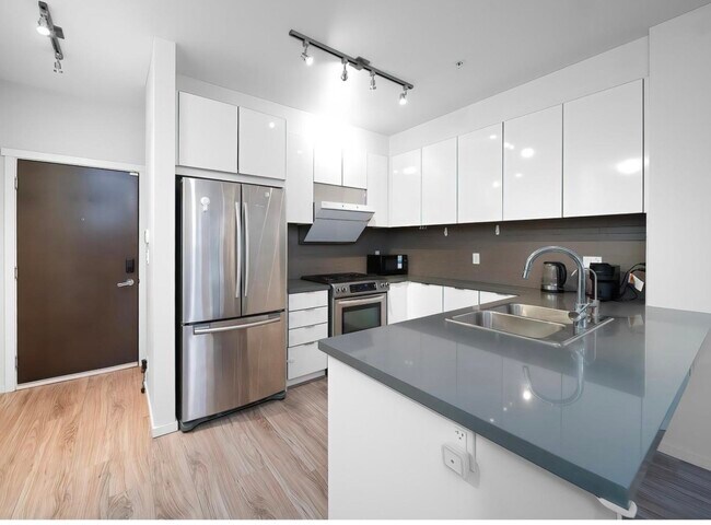 Photo du bâtiment - 1135 Windsor Mews