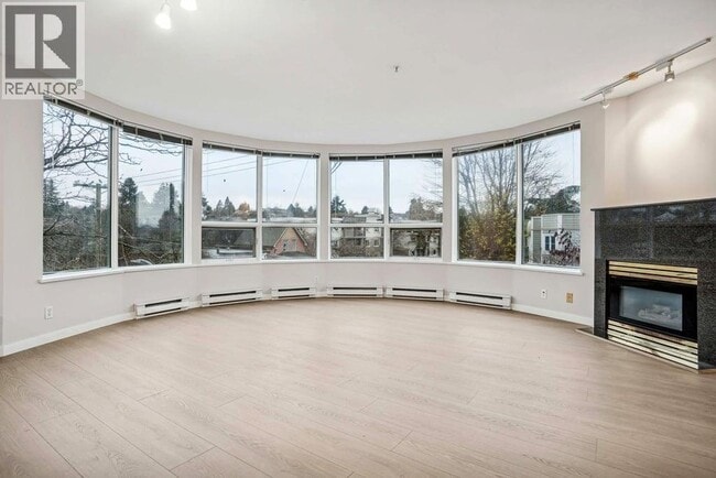 Building Photo - 1688 Cypress St