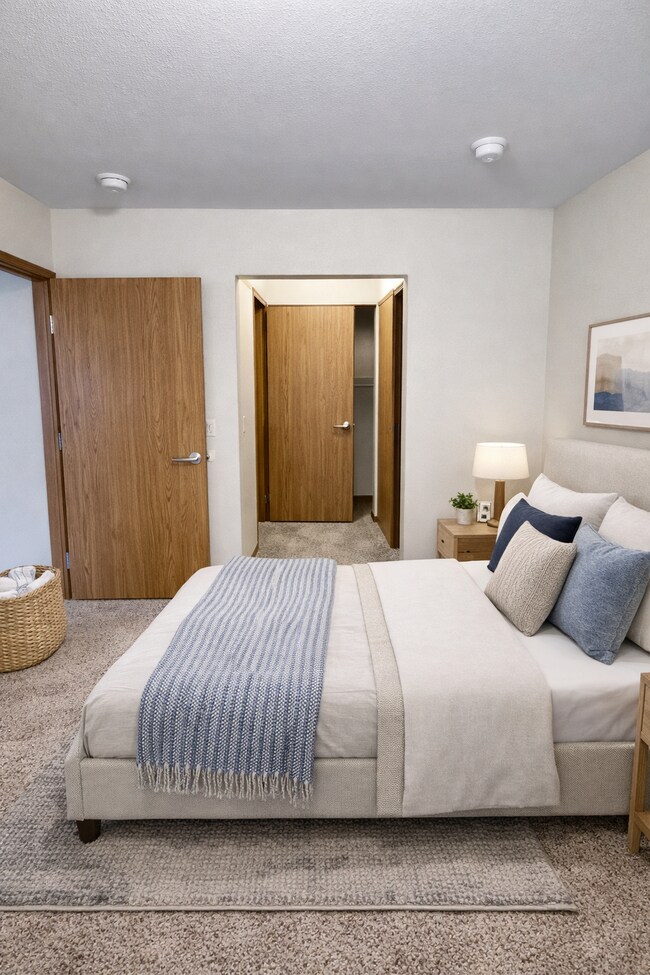 Foto del edificio - 1728 W Market St