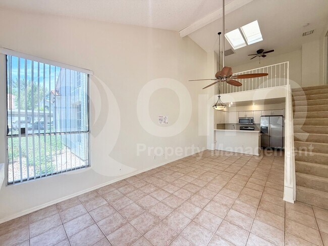 Foto del edificio - 1717 E Union Hills Dr