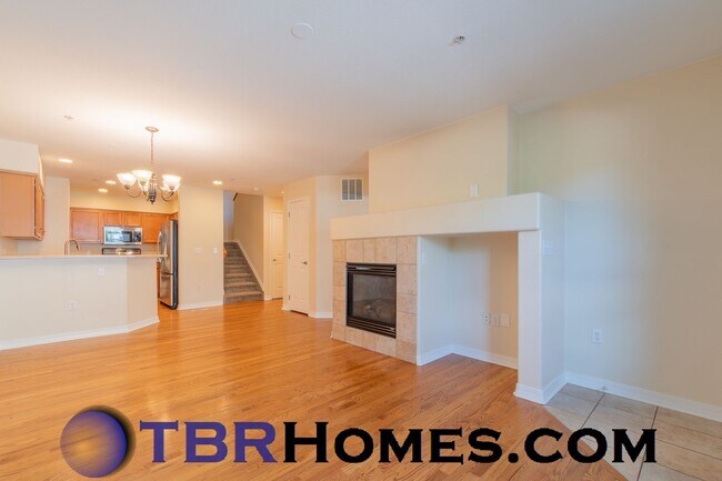 Foto del edificio - 14300 Waterside Ln